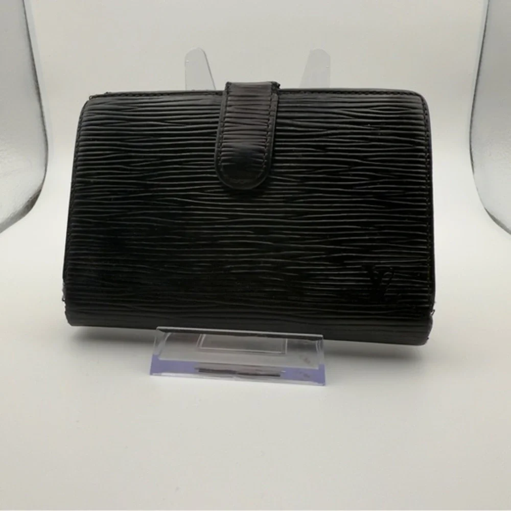 Louis Vuitton Black Epi Leather French Purse Wallet Gold | Women’s | Used |